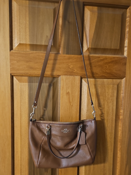 Coach Handbags - Coach Brown Pebbled Leather Crossbody/Handbag